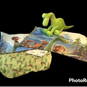 The Good Dinosaur Toddler Bedroom Set